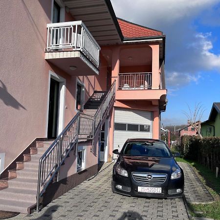 Apartman Magnolia Petrovina Turopoljska エクステリア 写真