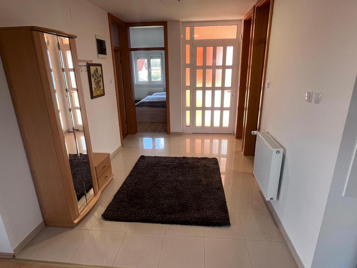 Apartman Magnolia Petrovina Turopoljska エクステリア 写真