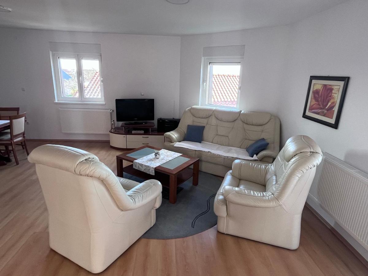 Apartman Magnolia Petrovina Turopoljska エクステリア 写真